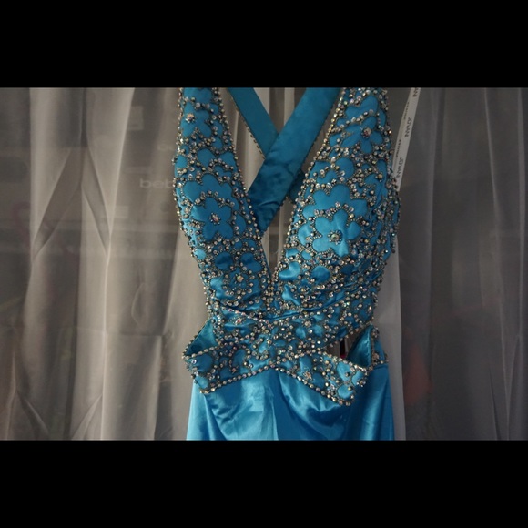 JovaniProm Dress - Picture 1 of 7